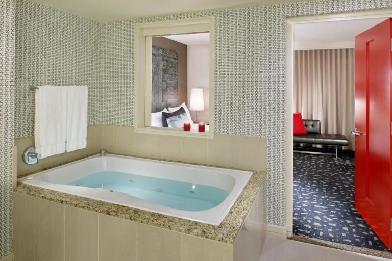 in room jacuzzi tub