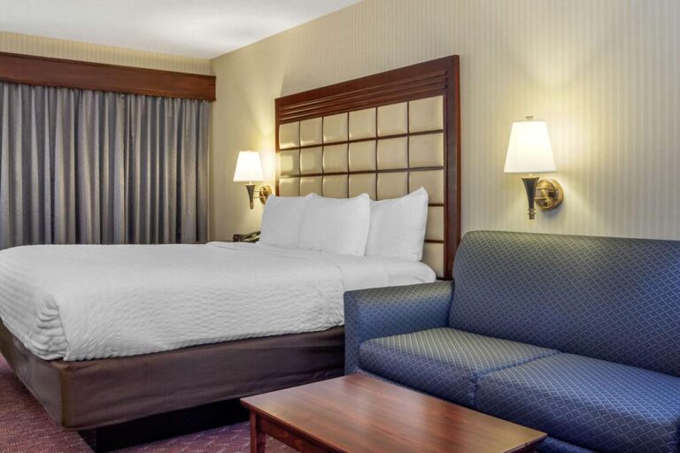wisconsin dells hotel rooms with jacuzzi