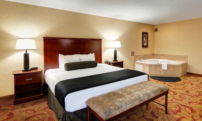 hotels with jacuzzi in room oregon