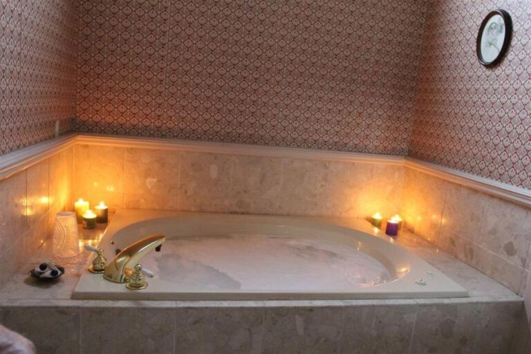 romantic jacuzzi bubble bath