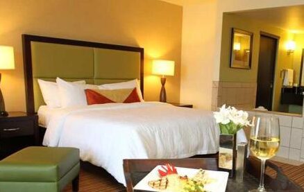 okc hotels with jacuzzi suites