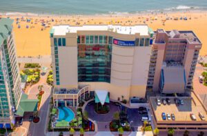 virginia beach hotel with private hot tubs