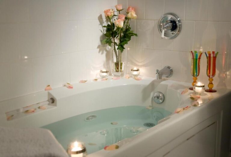 romantic spa tub in lenox ma