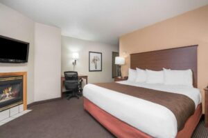 hotels in bismarck nd with jacuzzi suites