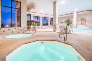 rapid city hotels with hot tubs and indoor pool