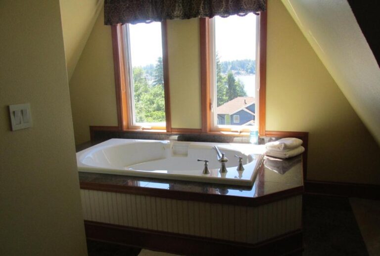 private hot tubs in wa