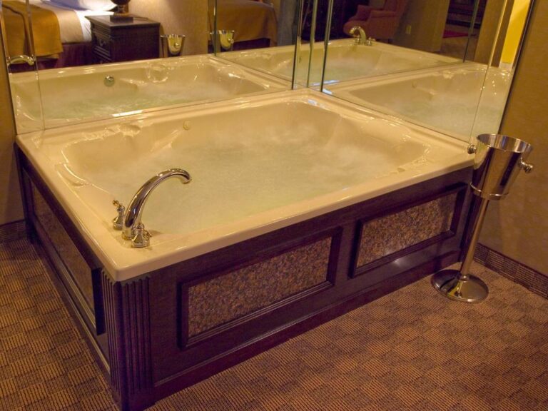 jacuzzi suites in upstate ny