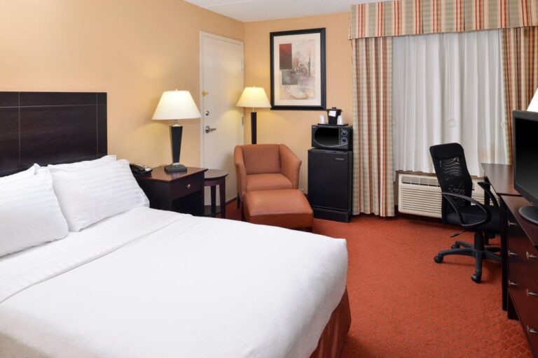 hotel room in martinsburg wv