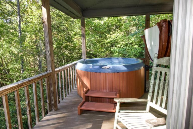 hotels with private hot tubs in georgia