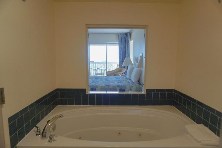 jacuzzi in room in st augustine fl