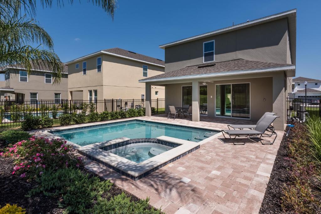holiday home with private pool in orlando