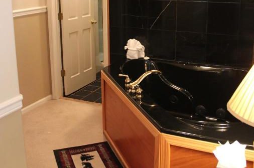 colorado bnb with jacuzzi in room