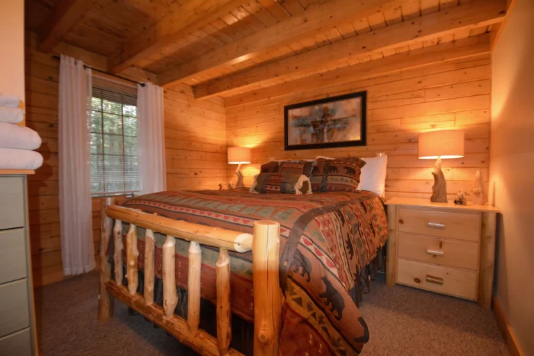 cozy rental for couples in Maine 2