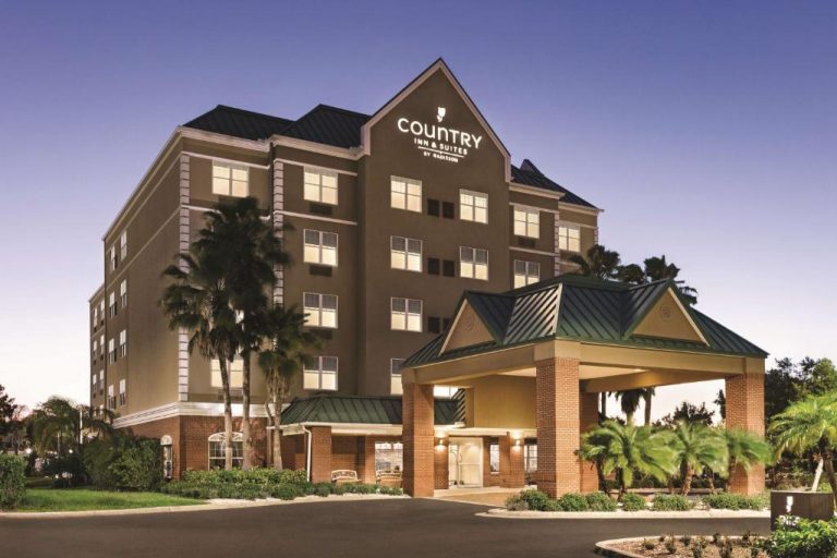 hotels for romantic getaway in Tampa