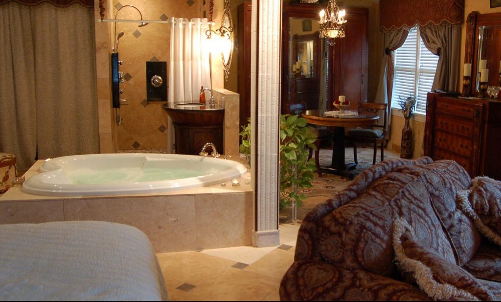 2023 ️ Hotels with HOT TUB in room in Texas From 59 to 700 suite
