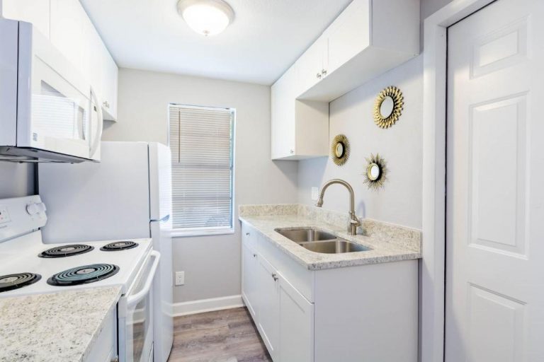 2024 ️Hotels with HOT TUBS IN ROOM in Tampa Jetted tub & Whirpool