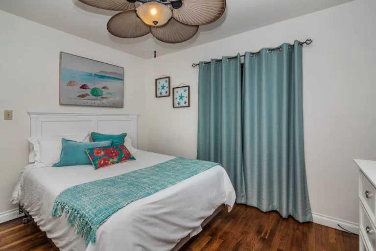 rentals for couples in San Diego 3