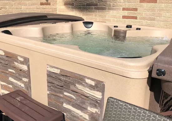romantic rental in Cleveland wit hot tub 2