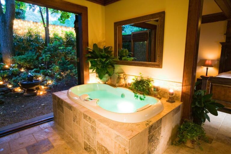 2022 ❤️ Hotels with HOT TUB in room in North Carolina. From $49 to $600  suite