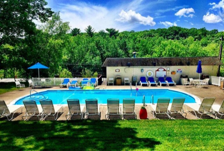 cove resort poconos hotel with pool