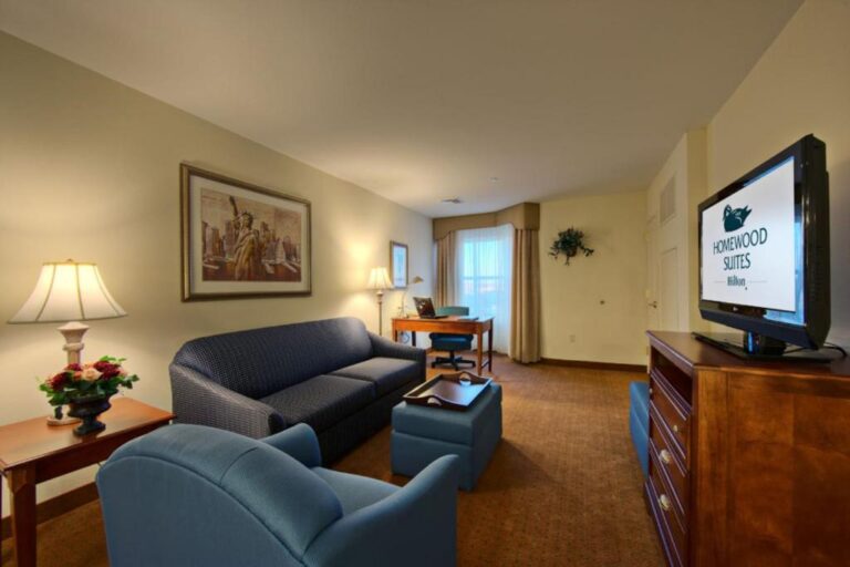 cozy hotel for couples in New Jersey 2