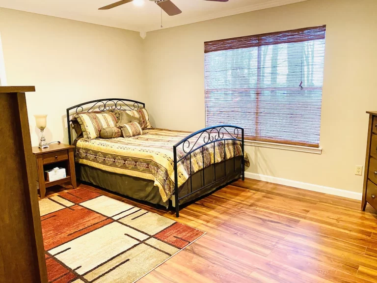 cozy rental for couples in Houston
