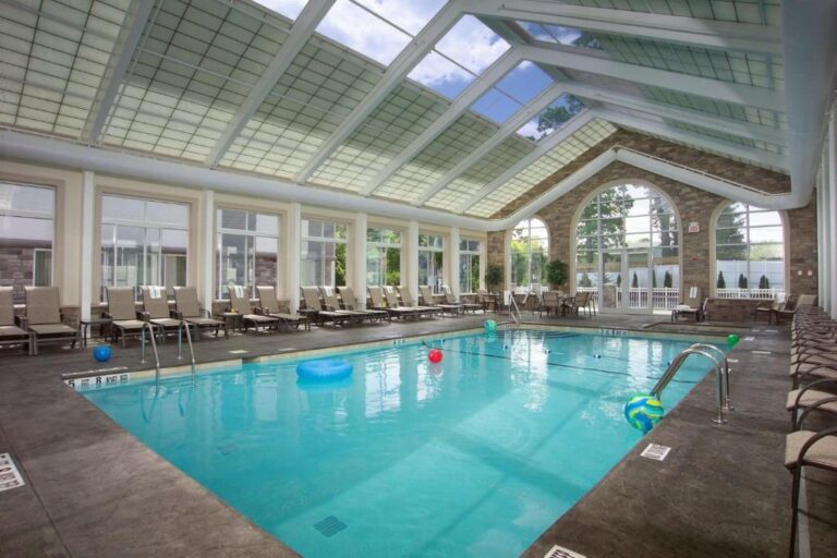 doubletree nanuet hotel pool near nyc
