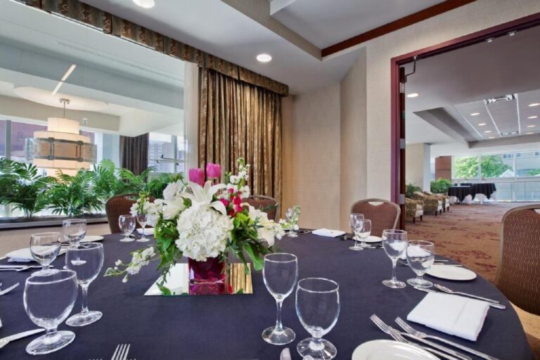 embassy suites buffalo romantic dining