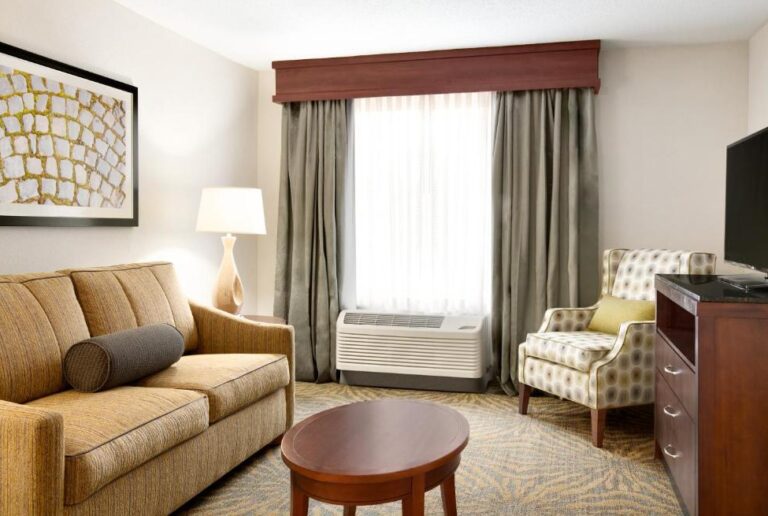 hotel for couples in Connecticut 2