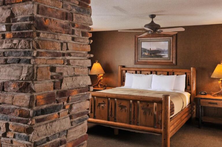hotel for couples in Missouri