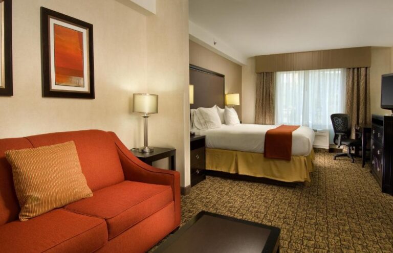 hotel near Washington DC for couples