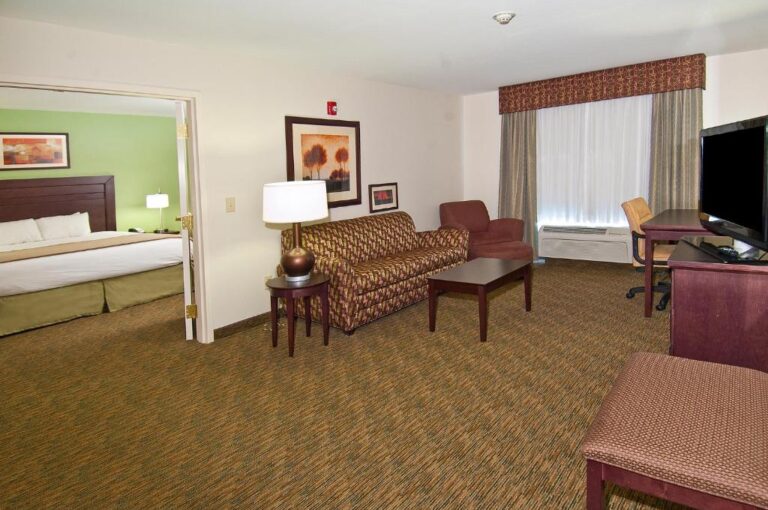 oro valley hotel room