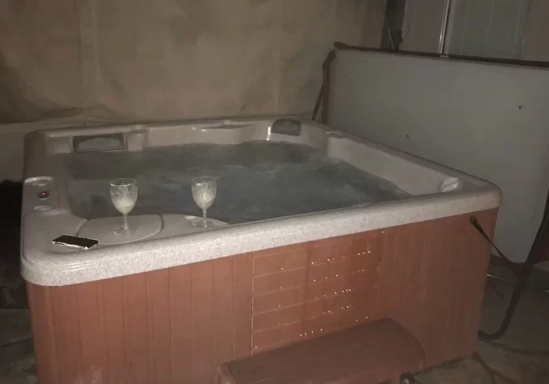 rental in San Antonio for couples with hot tub