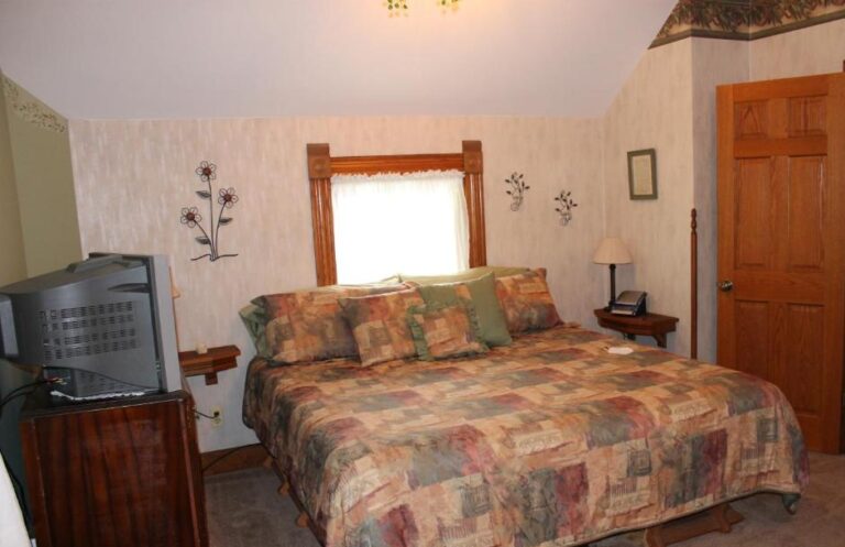 romantic accommodation in Indiana 2
