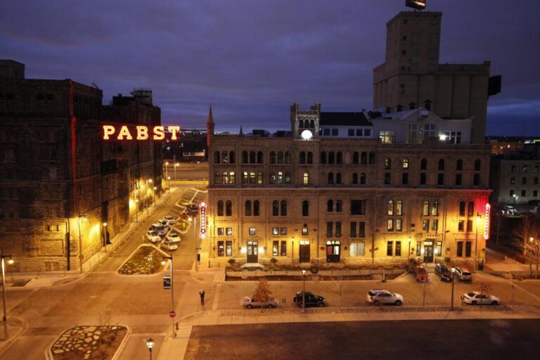 Boutique Hotels in Milwaukee