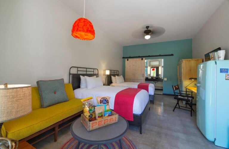list of boutique hotels in Austin, TX