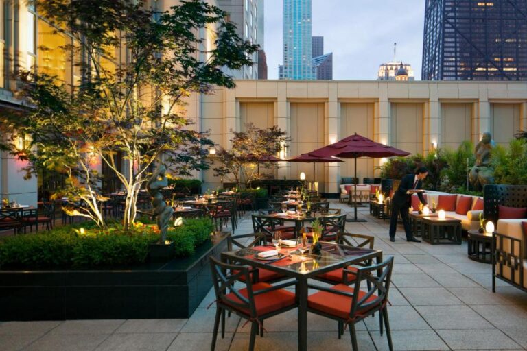 boutique hotel in chicago_The Peninsula Chicago 3
