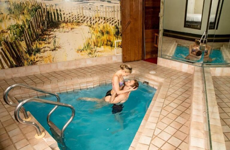 hotels for couples in Pocono 2