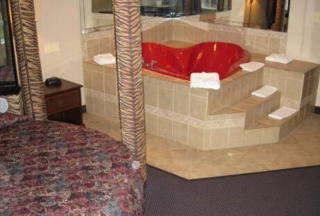 hotels in Maryland with in room hot tub