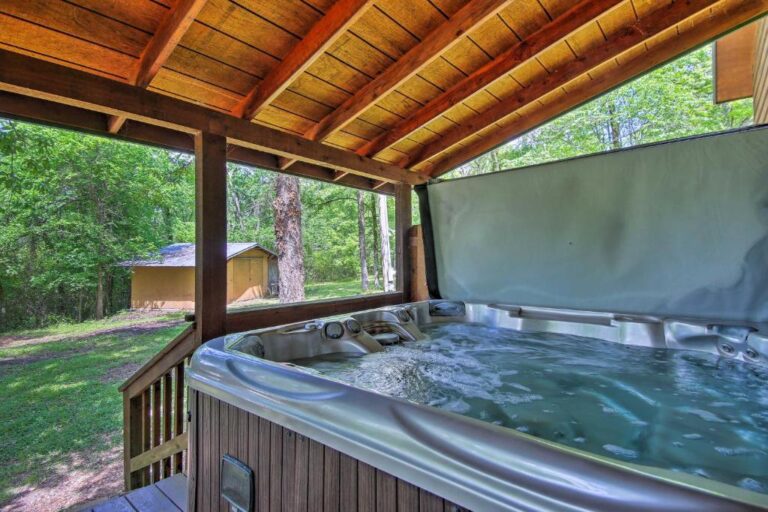 rentals for couples near Oklahoma with hot tub