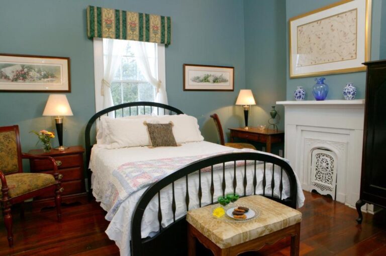 Ashton's Bed and Breakfast2