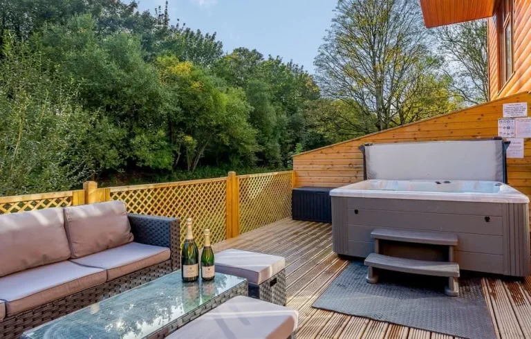 luxurious accommodation for couples with hot tub near Leeds