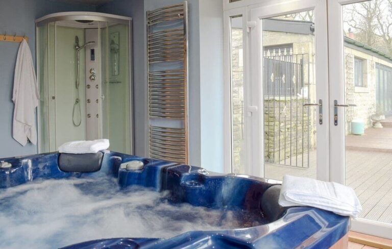 romantic rental near Manchester with hot tub 3
