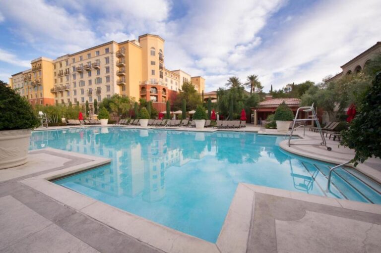 Hilton Lake Las Vegas Resort & Spa1
