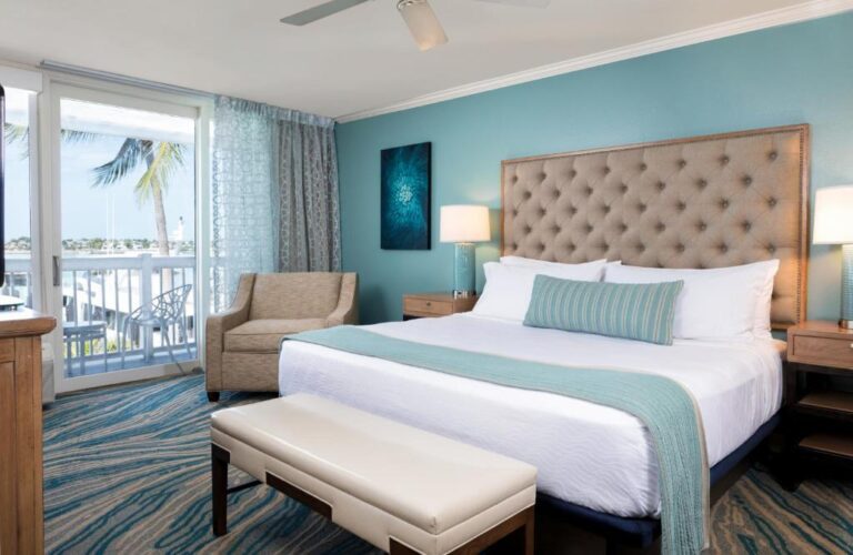 Opal Key Resort & Marina2