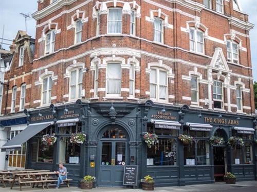 The Kings Arms2