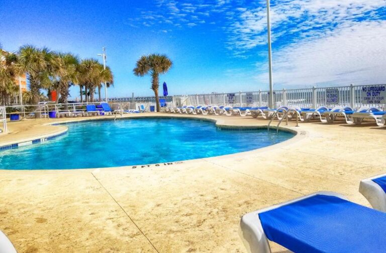 rentals in Myrtle Beach with hot tub for couples