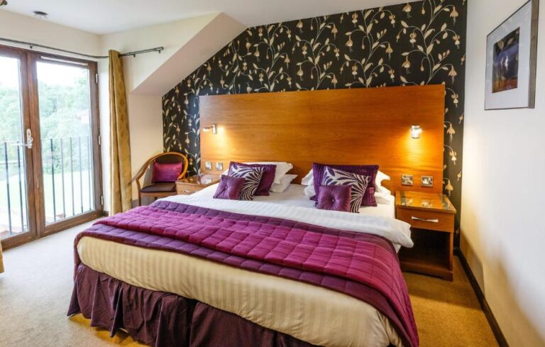 romantic hotels with spa bath in room in Scotland