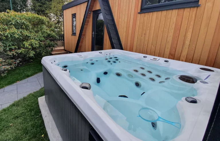 romantic rentals with hot tub Scotland 2