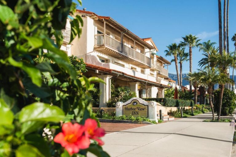 Luxury Hotel in Santa Barbara 1